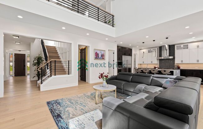 Luxury Meets Innovation | Stunning 5Bed, 5.5 bath Bellevue Home with Smart Lighting and Shades