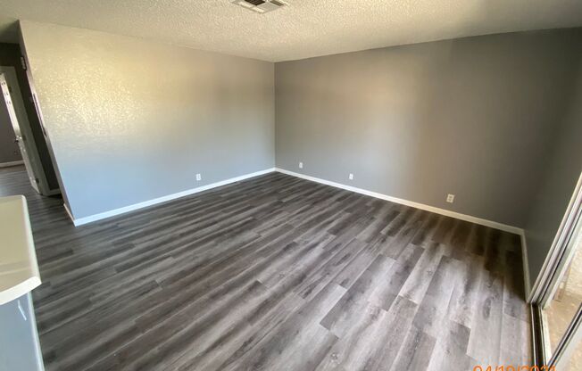 2 bed 2bath 2nd floor unit