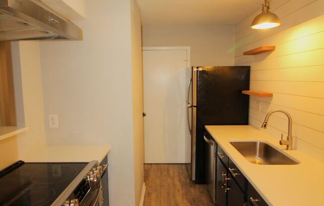 2 beds, 2 baths, $1,650