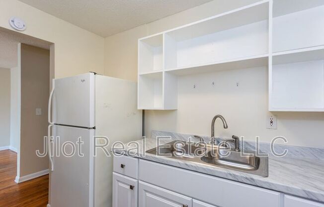 496 HOLDERNESS ST SW