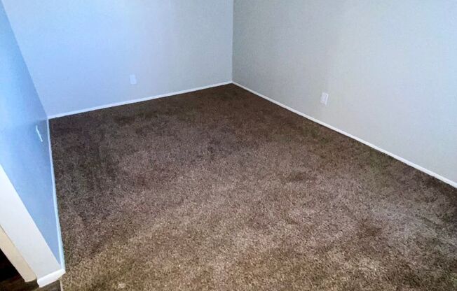 1 bed, 1 bath, 575 sqft, $944, Unit 197