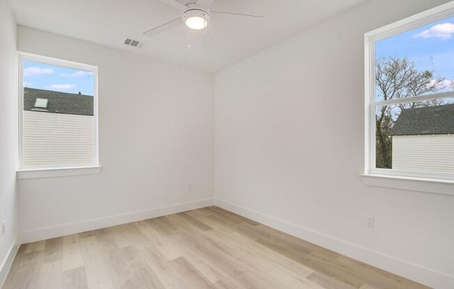 7004 Bennett
