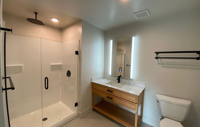 1 bed, 1 bath, 1,014 sqft, $2,461, Unit 222