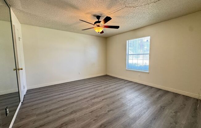 2 beds, 2 baths, $995, Unit # #H 1