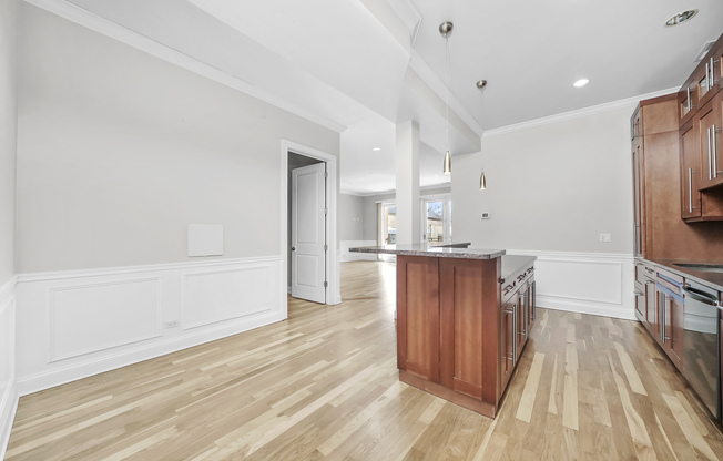 5010 W Lawrence Ave, Chicago IL