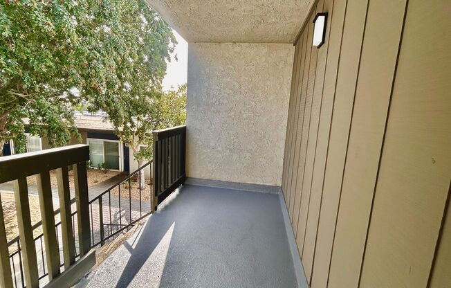 2 beds, 2 baths, 880 sqft, $2,705, Unit H-14