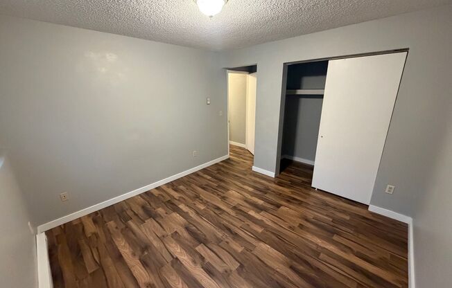 1015 South Walnut Place Apartments!