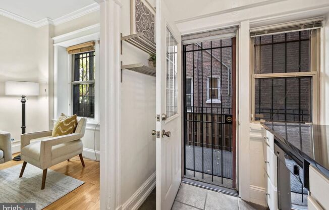 Dupont Circle One Bedroom Apartment- Amazing Location!