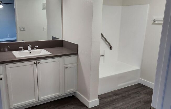 1 bed, 1 bath, 800 sqft, $2,125, Unit 306