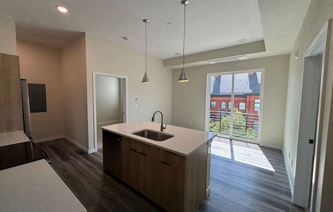 2 beds, 2 baths, 720 sqft, $1,849, Unit 820 #305