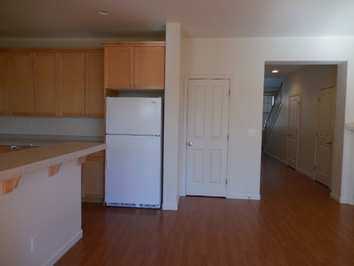 Great 3 bedroom - King City Pet friendly home. Showing Soon