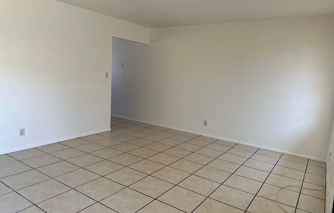 Cute 2 bedroom townhome in Tempe