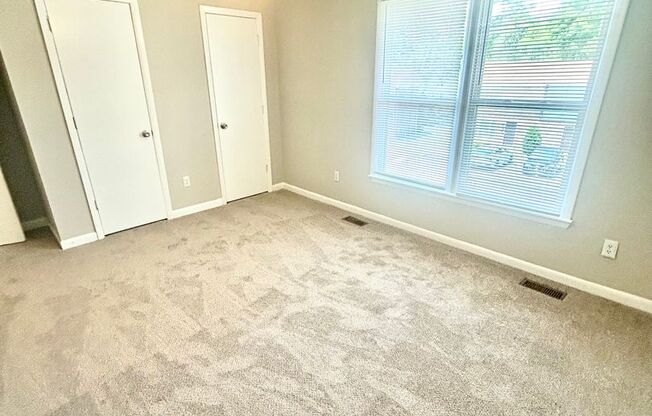 2 beds, 1.5 baths, 1,100 sqft, $1,090, Unit 716-D