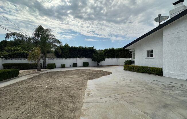 Newly Remodeled | 4 Bedrooms (2 Masters) | 4 Bathrooms | Indoor BBQ