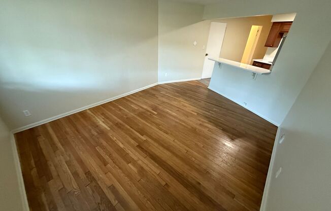 1 bed, 1 bath, 750 sqft, $895, Unit #13