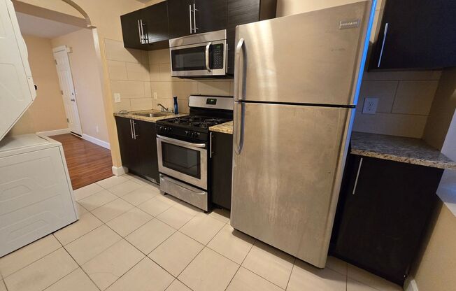 1 bed, 1 bath, $1,250, Unit #5