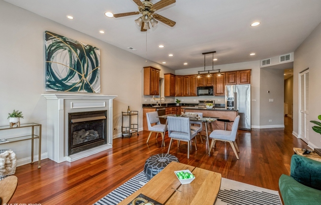 2841 N Pulaski Rd Unit 1n