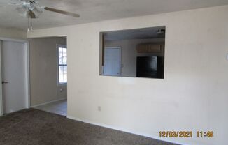 2 beds, 1 bath, $725