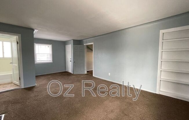1263 CRESTWOOD DR