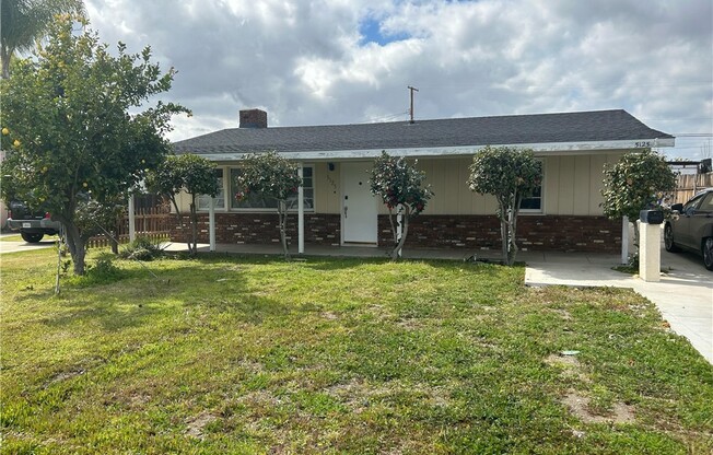 5125 MCCLINTOCK AVE