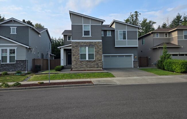 STUNNING 5 Bedroom, 3 bath Kent home