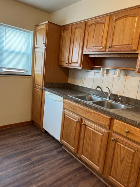 554 Pershing Ave Apt C Glen Ellyn IL 60137