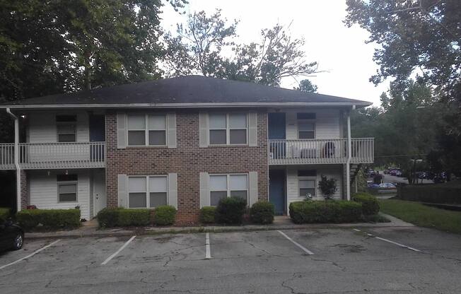 Large 2/2 flat, COMPLETE REMODEL!