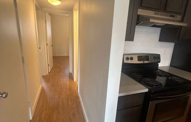 2 beds, 2 baths, 950 sqft, $1,715, Unit WWK-217