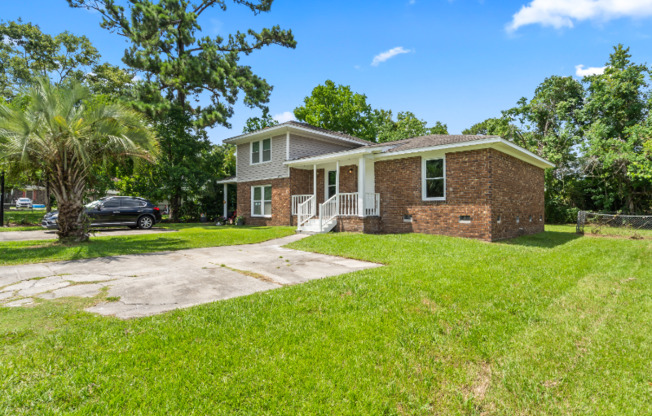 103 ROBERTA DR