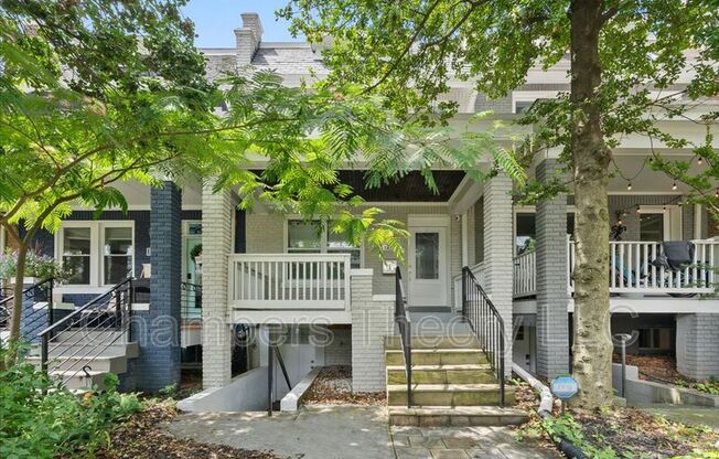 1273 OATES ST NE