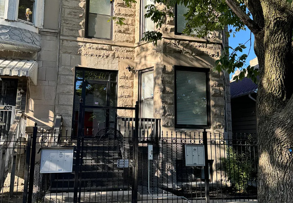 2840 W FULTON