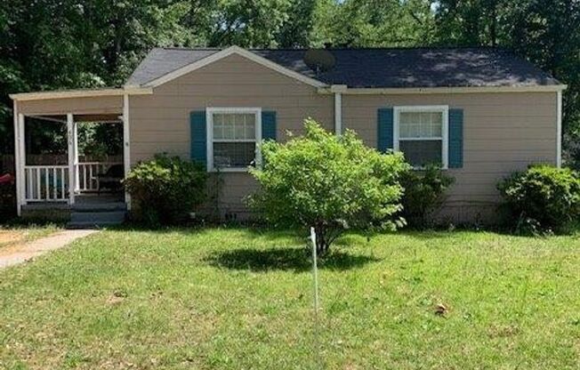Charming 2 Bedroom 1 Bath Home Available Fall 2024! Don't Wait Apply today!