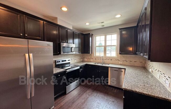 748 WICKHAM RDG RD