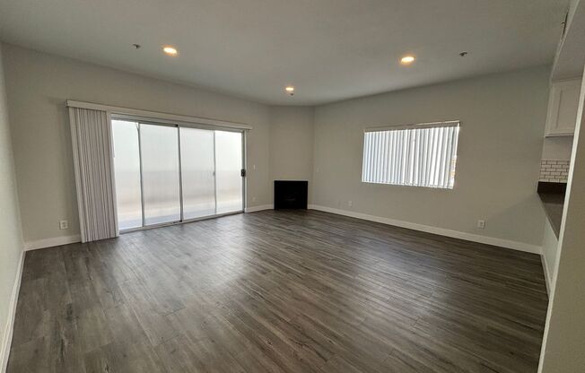 2 beds, 2 baths, 1,150 sqft, $2,495, Unit 402