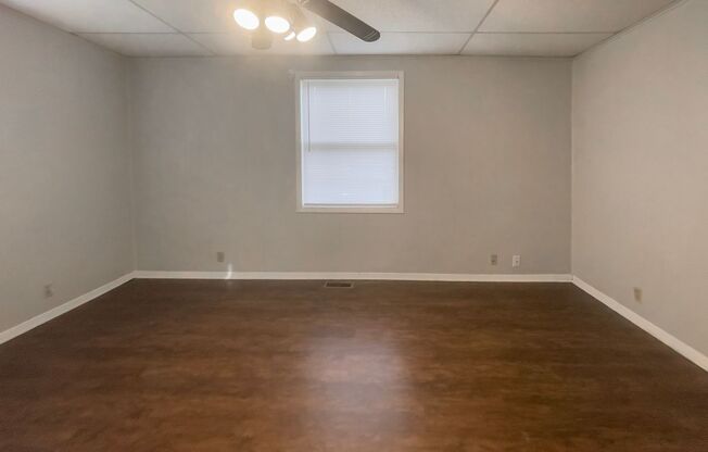 3 beds, 1 bath, $1,500