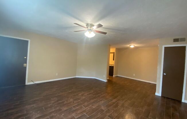 1 Bedroom 1 Bath Condo *NW Expressway*******SECTION 8 APPROVED PROPERTY****SPRING SPECIAL