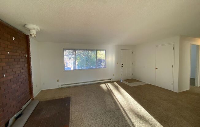 3 beds, 1 bath, $1,995