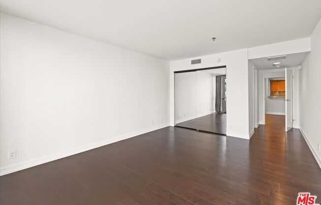 2 beds, 2.5 baths, 1,888 sqft, $7,500, Unit 705