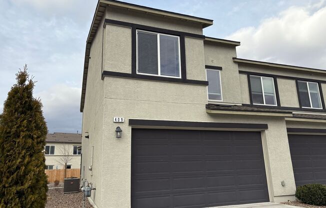 Low Maintenance 3 Bedroom Home in South Reno!