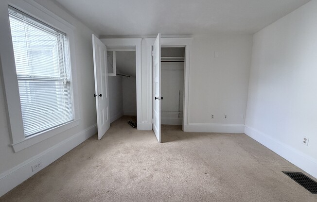 2 beds, 1 bath, 1,100 sqft, $2,200, Unit 231