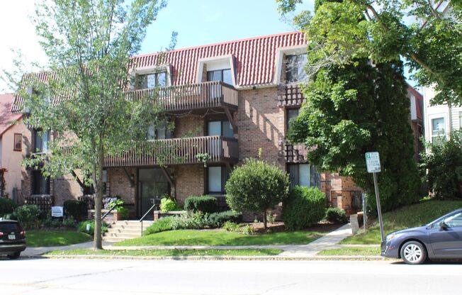 River Terrace Apartments