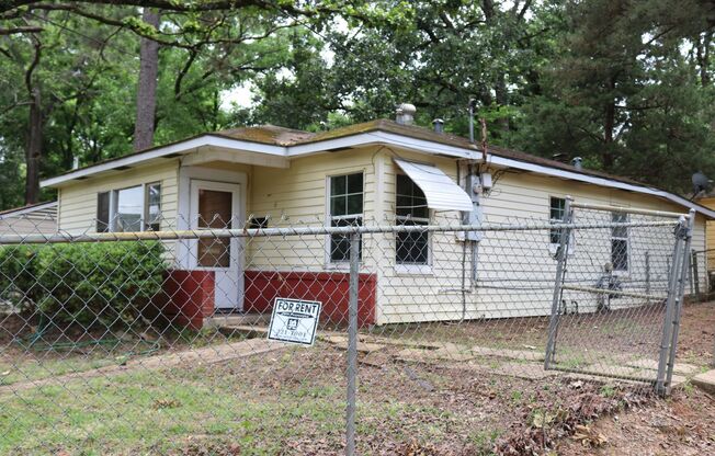 1657 Midway Shreveport, La 3 Bedroom 1.5 bathroom Home