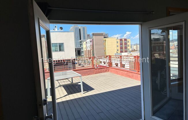 1 bed, 1.5 baths, $2,295