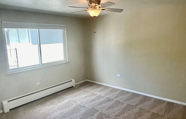 1 bed, 1 bath, 650 sqft, $1,275, Unit 9