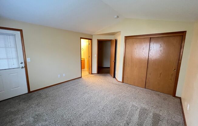 3 beds, 2 baths, $2,400