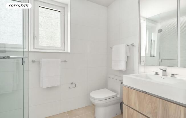 1 bed, 1 bath, 861 sqft, $6,250, Unit 3R