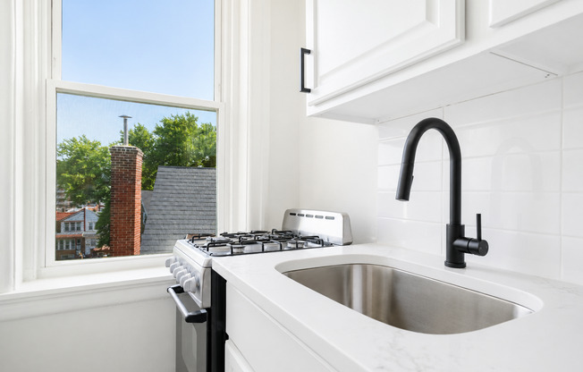 Studio, 1 bath, 375 sqft, $1,050, Unit C7