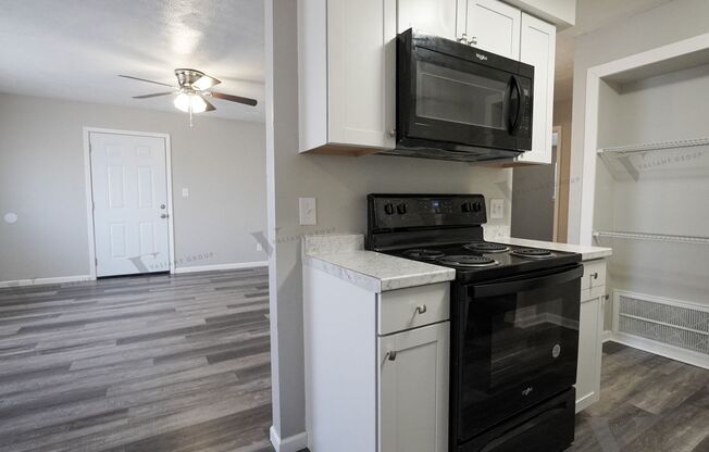 2 beds, 1 bath, 750 sqft, $925, Unit 203