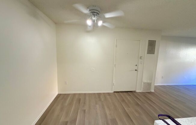 1 bed, 1 bath, 713 sqft, $1,995, Unit B027