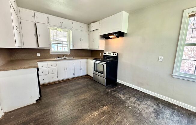 Eye-catching Home in Heart of Lubbock!- self showing